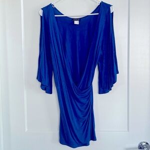 VENUS Deep Plunge Top - Size M